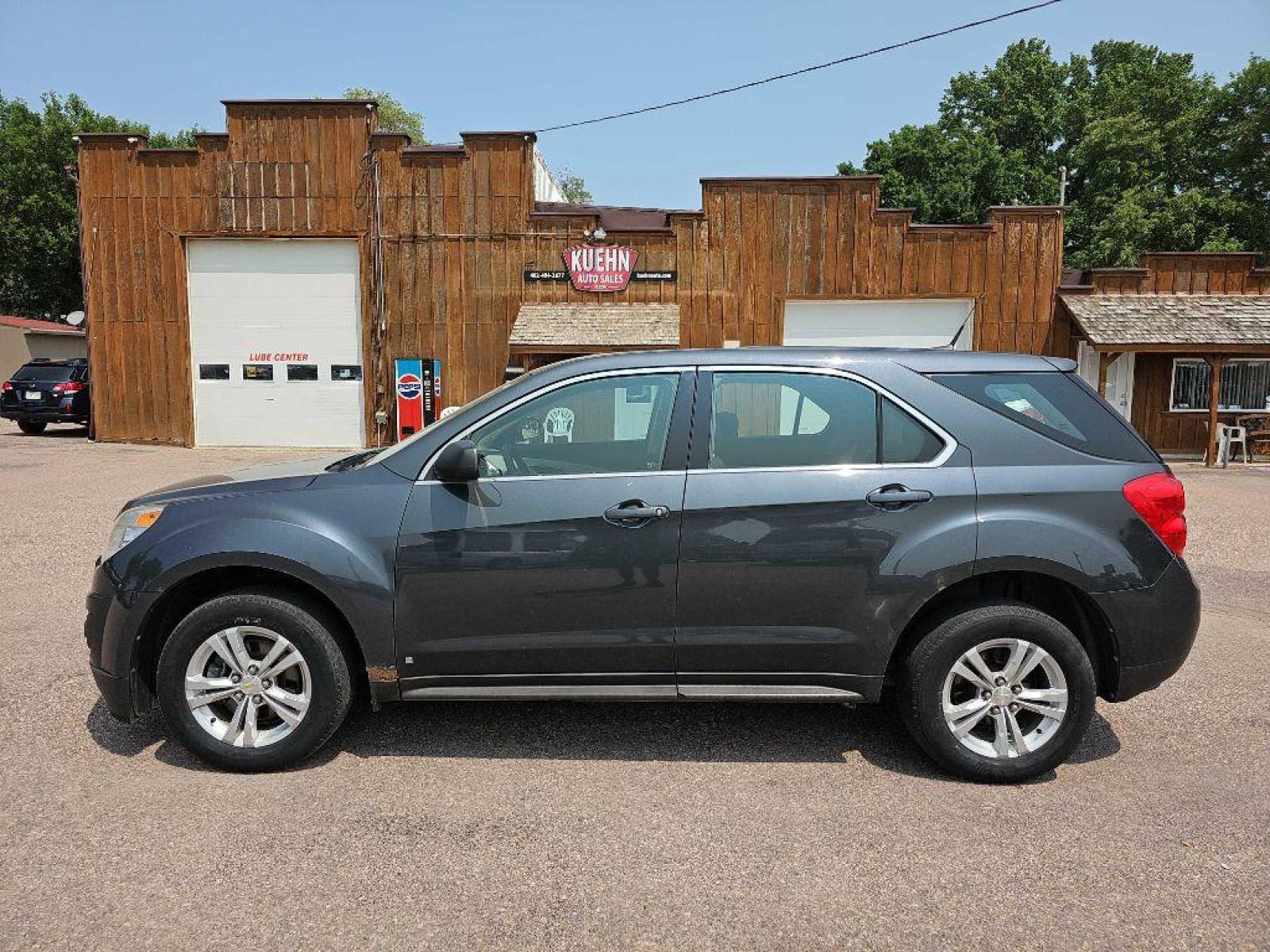 2010 BLUE CHEVROLET EQUINOX LS (2CNFLCEW5A6) with an 2.4L engine, Automatic transmission, located at 495 Old Highway 20 West, South Sioux City, NE, 68776, (402) 494-2677, 42.458408, -96.443512 - Photo #1