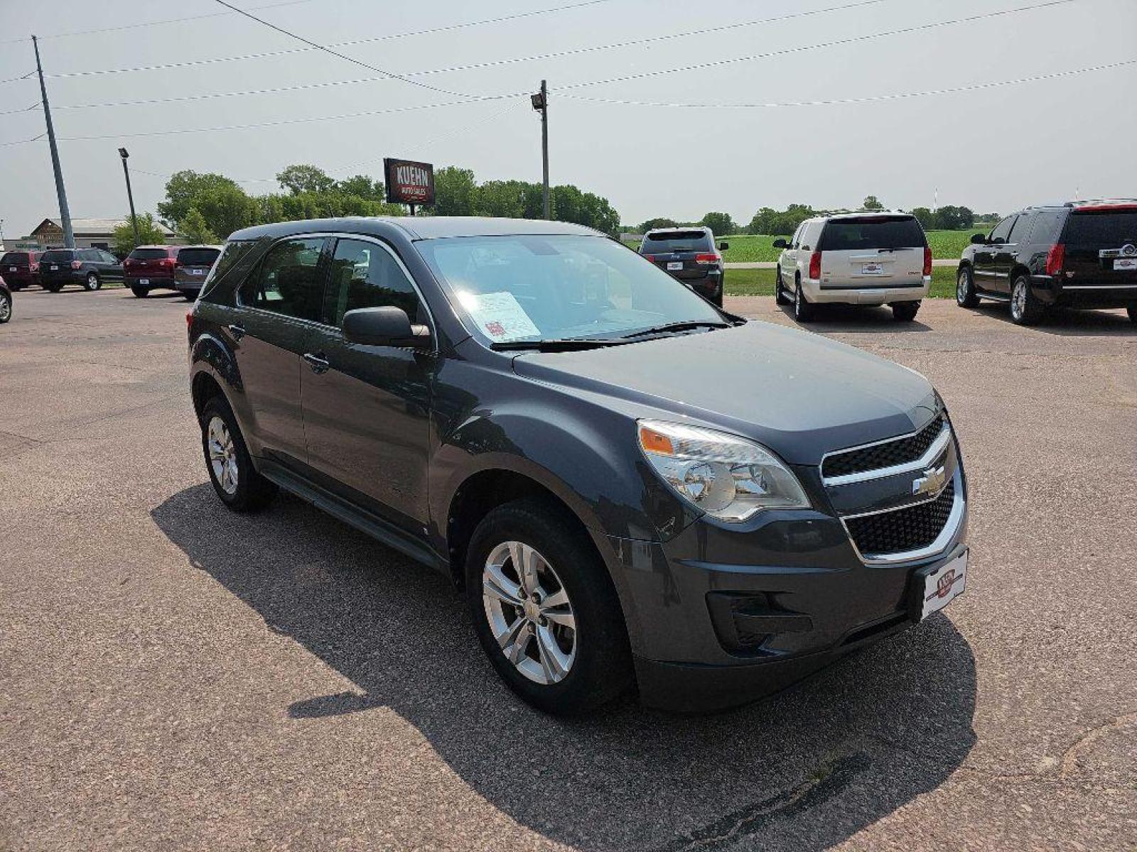 2010 BLUE CHEVROLET EQUINOX LS (2CNFLCEW5A6) with an 2.4L engine, Automatic transmission, located at 495 Old Highway 20 West, South Sioux City, NE, 68776, (402) 494-2677, 42.458408, -96.443512 - Photo #5