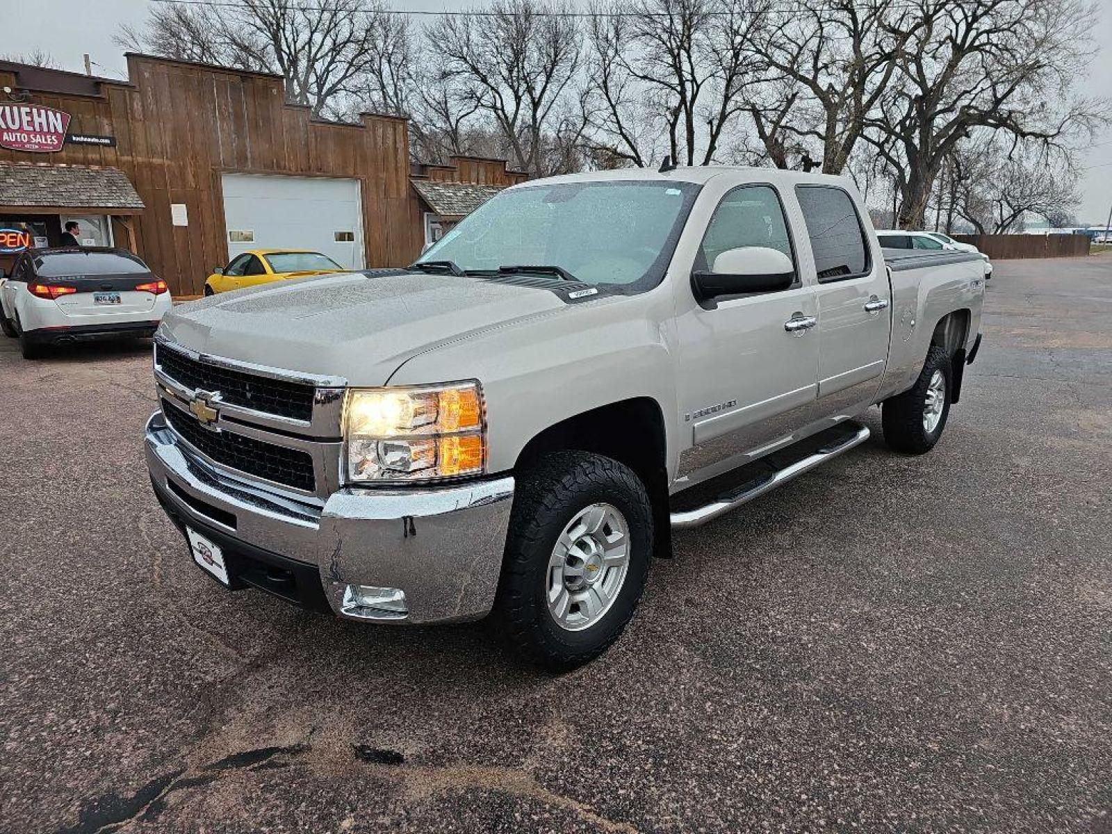 2007 PEWTER CHEVROLET SILVERADO 2500 HEAVY DUTY (1GCHK23K97F) with an 6.0L engine, Automatic transmission, located at 495 Old Highway 20 West, South Sioux City, NE, 68776, (402) 494-2677, 42.458408, -96.443512 - Photo #0