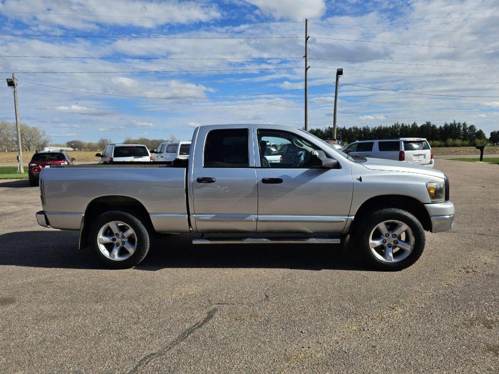 2006 SILVER DODGE RAM 1500 ST (1D7HU18216S) with an 5.7L engine, Automatic transmission, located at 495 Old Highway 20 West, South Sioux City, NE, 68776, (402) 494-2677, 42.458408, -96.443512 - Photo #3