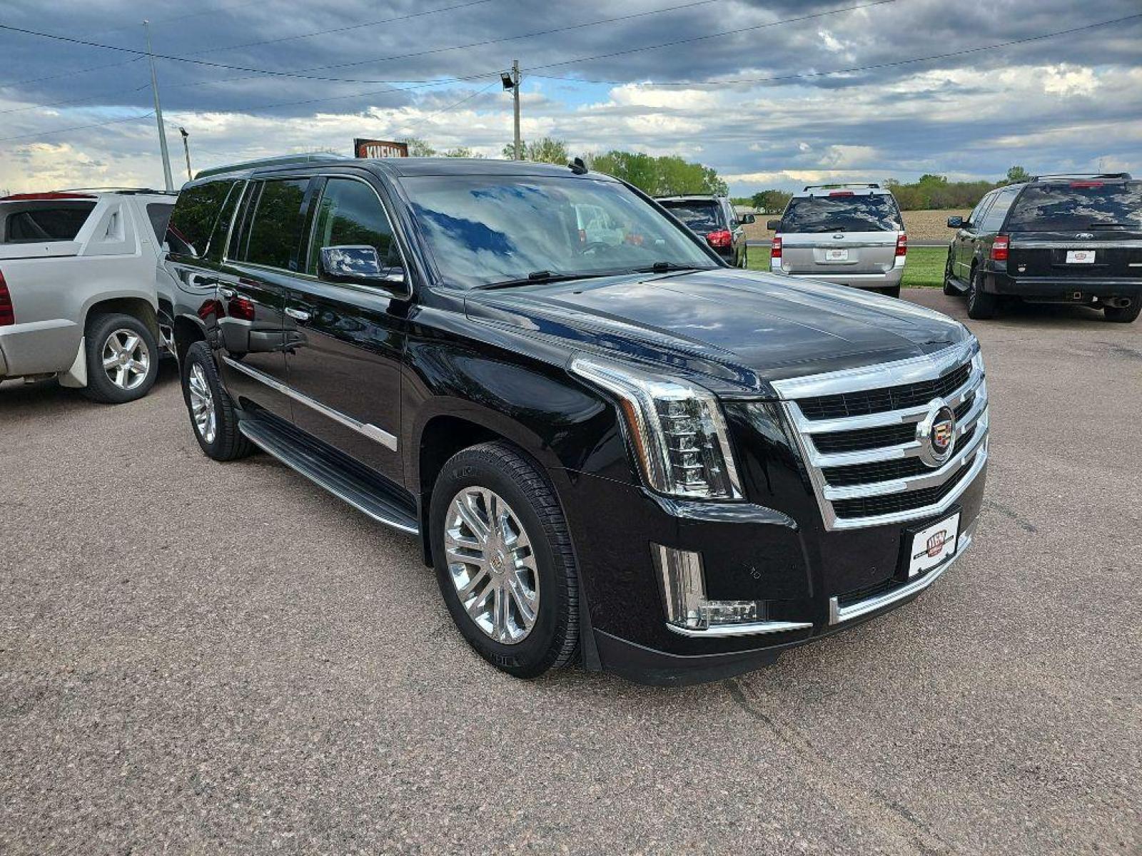 2015 BLACK CADILLAC ESCALADE ESV (1GYS4GKJ6FR) with an 6.2L engine, Automatic transmission, located at 495 Old Highway 20 West, South Sioux City, NE, 68776, (402) 494-2677, 42.458408, -96.443512 - Photo #3