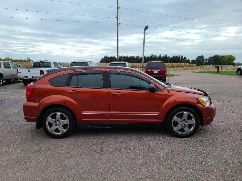 2008 ORANGE DODGE CALIBER R/T (1B3HB78KX8D) with an 2.4L engine, 5-Speed Manual transmission, located at 495 Old Highway 20 West, South Sioux City, NE, 68776, (402) 494-2677, 42.458408, -96.443512 - Photo #4