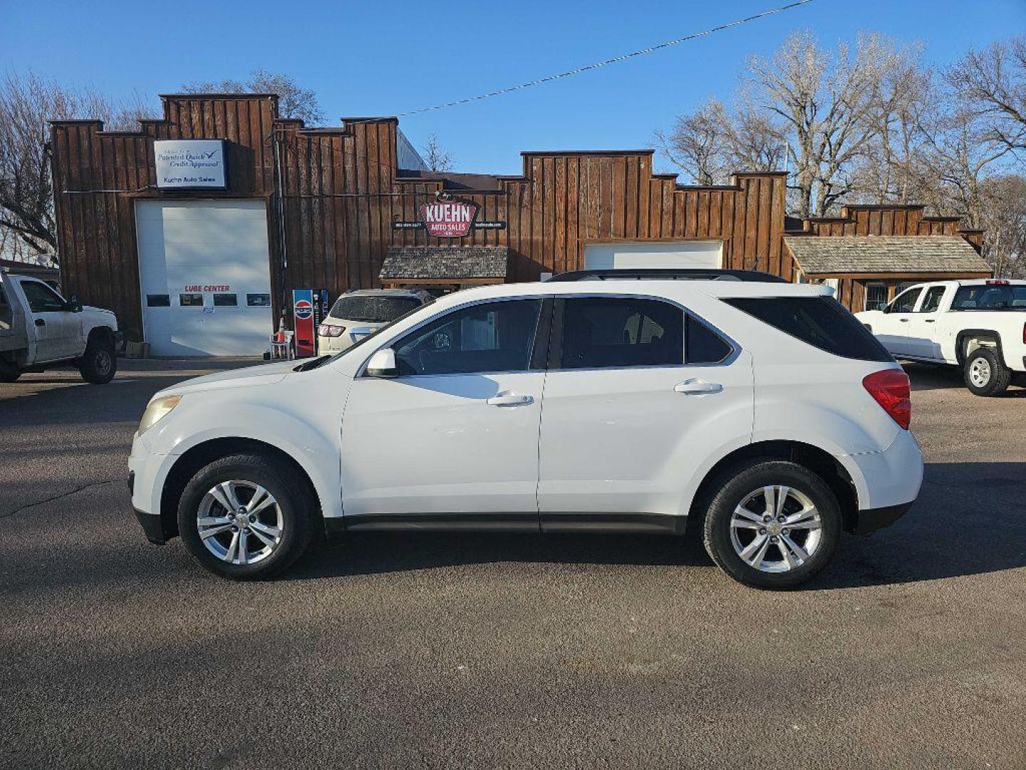 2012 WHITE CHEVROLET EQUINOX LT (2GNALDEK7C1) with an 2.4L engine, Automatic transmission, located at 495 Old Highway 20 West, South Sioux City, NE, 68776, (402) 494-2677, 42.458408, -96.443512 - Photo#5