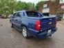 2013 BLUE CHEVROLET AVALANCHE LTZ (3GNTKGE72DG) with an 5.3L engine, Automatic transmission, located at 495 Old Highway 20 West, South Sioux City, NE, 68776, (402) 494-2677, 42.458408, -96.443512- Photo#2