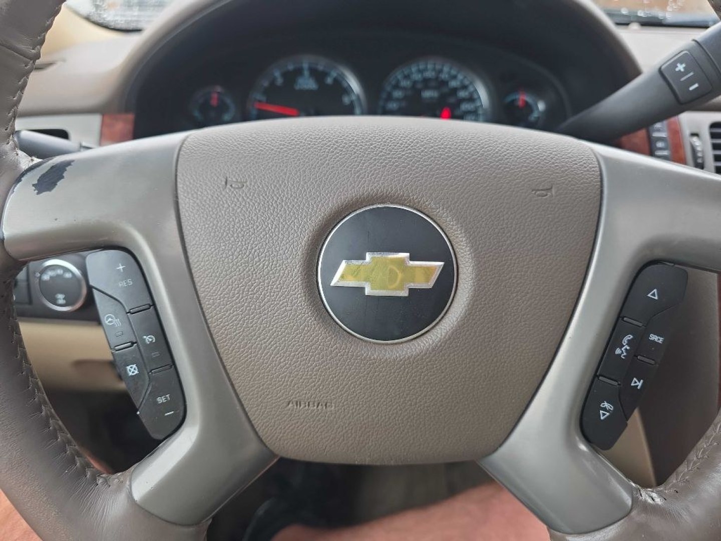 2013 BLUE CHEVROLET AVALANCHE LTZ (3GNTKGE72DG) with an 5.3L engine, Automatic transmission, located at 495 Old Highway 20 West, South Sioux City, NE, 68776, (402) 494-2677, 42.458408, -96.443512- Photo#16