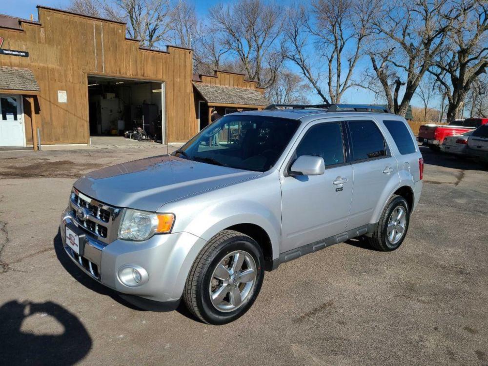 2010 SILVER FORD ESCAPE LIMITED (1FMCU9EG5AK) with an 3.0L engine, Automatic transmission, located at 495 Old Highway 20 West, South Sioux City, NE, 68776, (402) 494-2677, 42.458408, -96.443512 - Photo #0