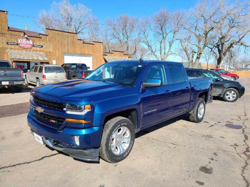 2017 BLUE CHEVROLET SILVERADO 1500 LT (3GCUKREC9HG) with an 5.3L engine, Automatic transmission, located at 495 Old Highway 20 West, South Sioux City, NE, 68776, (402) 494-2677, 42.458408, -96.443512 - Photo #0