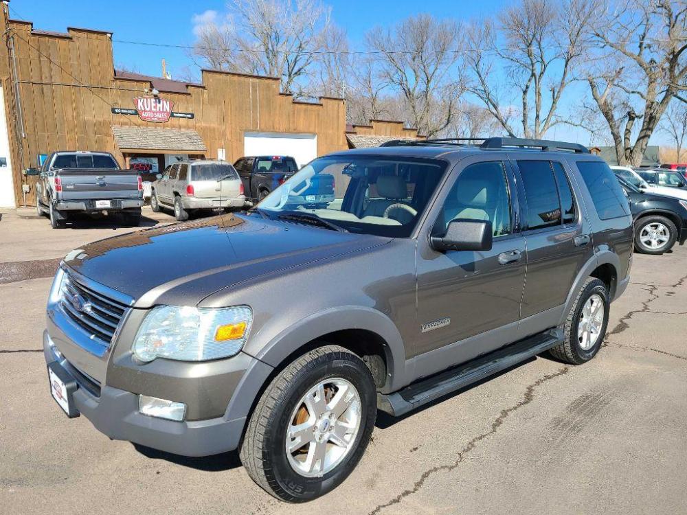 2006 GREY FORD EXPLORER XLT (1FMEU73E76U) with an 4.0L engine, Automatic transmission, located at 495 Old Highway 20 West, South Sioux City, NE, 68776, (402) 494-2677, 42.458408, -96.443512 - Photo #0