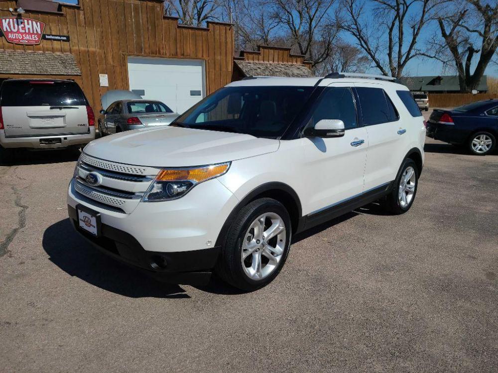2011 WHITE FORD EXPLORER LIMITED (1FMHK8F80BG) with an 3.5L engine, Automatic transmission, located at 495 Old Highway 20 West, South Sioux City, NE, 68776, (402) 494-2677, 42.458408, -96.443512 - Photo #0