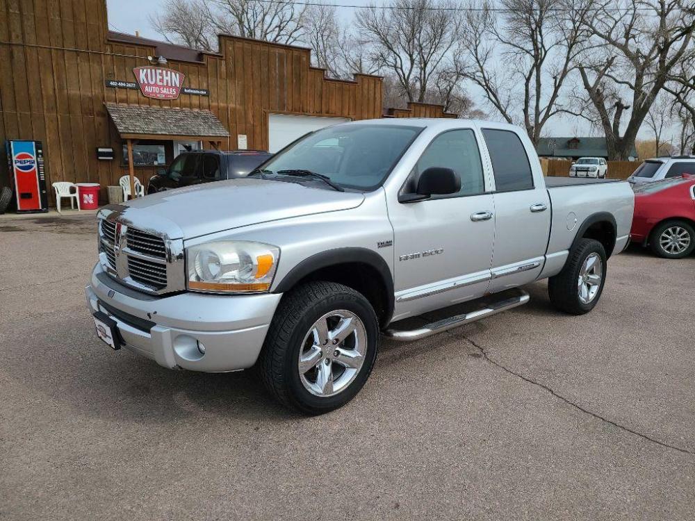 2006 SILVER DODGE RAM 1500 ST (1D7HU18206S) with an 5.7L engine, Automatic transmission, located at 495 Old Highway 20 West, South Sioux City, NE, 68776, (402) 494-2677, 42.458408, -96.443512 - Photo #0