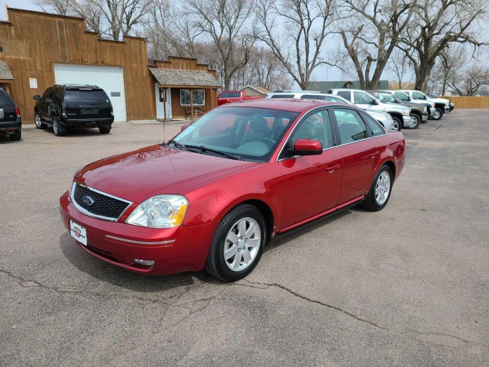 2006 RED FORD FIVE HUNDRED SEL (1FAFP24116G) with an 3.0L engine, Automatic transmission, located at 495 Old Highway 20 West, South Sioux City, NE, 68776, (402) 494-2677, 42.458408, -96.443512 - Photo #0