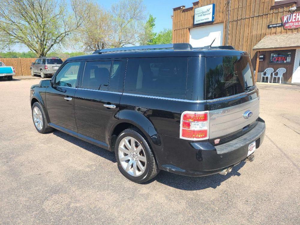 2009 BLACK FORD FLEX LIMITED (2FMEK63C09B) with an 3.5L engine, Automatic transmission, located at 495 Old Highway 20 West, South Sioux City, NE, 68776, (402) 494-2677, 42.458408, -96.443512 - Photo #2