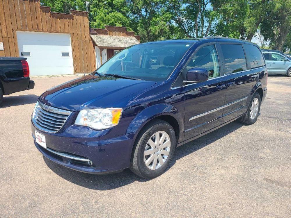 2014 BLUE CHRYSLER TOWN and COUNTRY TOURING (2C4RC1BG6ER) with an 3.6L engine, Automatic transmission, located at 495 Old Highway 20 West, South Sioux City, NE, 68776, (402) 494-2677, 42.458408, -96.443512 - Photo #0