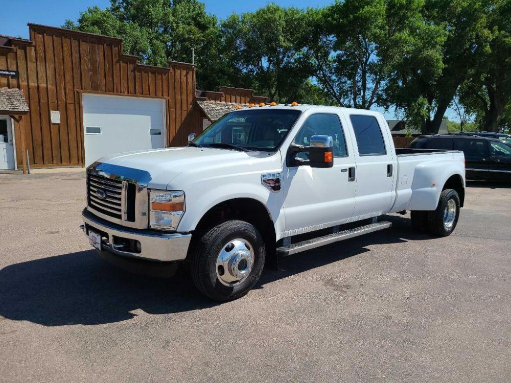 2009 WHITE FORD F350 SUPER DUTY (1FTWW33R29E) with an 6.4L engine, Automatic transmission, located at 495 Old Highway 20 West, South Sioux City, NE, 68776, (402) 494-2677, 42.458408, -96.443512 - Photo #0