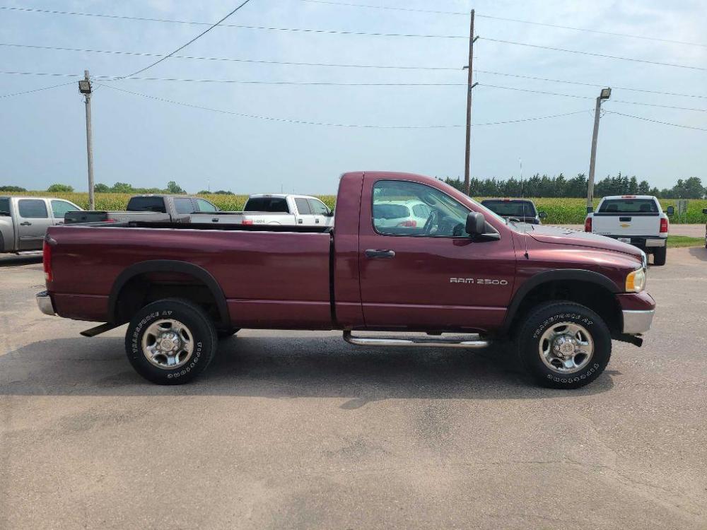 2003 MAROON DODGE RAM 2500 ST (3D7KU26D83G) with an 5.7L engine, Automatic transmission, located at 495 Old Highway 20 West, South Sioux City, NE, 68776, (402) 494-2677, 42.458408, -96.443512 - Photo #4