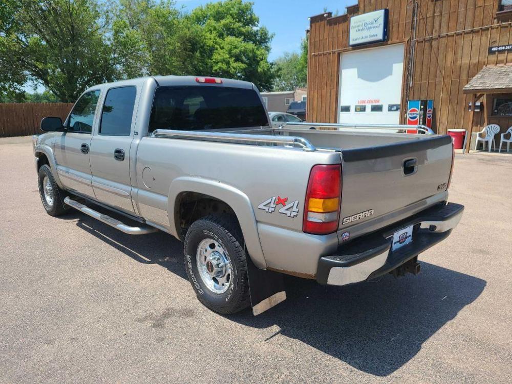 2003 PEWTER GMC SIERRA 1500 HEAVY DUTY (1GTGK13U03F) with an 6.0L engine, Automatic transmission, located at 495 Old Highway 20 West, South Sioux City, NE, 68776, (402) 494-2677, 42.458408, -96.443512 - Photo #2