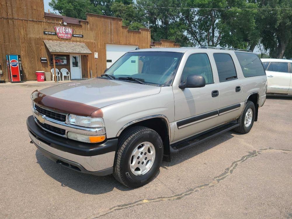 2005 PEWTER CHEVROLET SUBURBAN 1500 (3GNFK16Z35G) with an 5.3L engine, Automatic transmission, located at 495 Old Highway 20 West, South Sioux City, NE, 68776, (402) 494-2677, 42.458408, -96.443512 - Photo #0