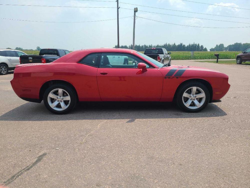 2011 RED DODGE CHALLENGER R/T (2B3CJ5DT0BH) with an 5.7L engine, Automatic transmission, located at 495 Old Highway 20 West, South Sioux City, NE, 68776, (402) 494-2677, 42.458408, -96.443512 - Photo #5