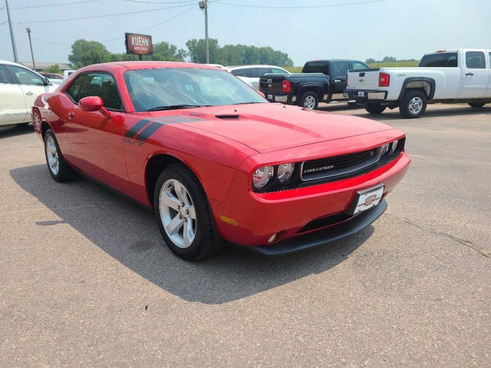2011 RED DODGE CHALLENGER R/T (2B3CJ5DT0BH) with an 5.7L engine, Automatic transmission, located at 495 Old Highway 20 West, South Sioux City, NE, 68776, (402) 494-2677, 42.458408, -96.443512 - Photo #6
