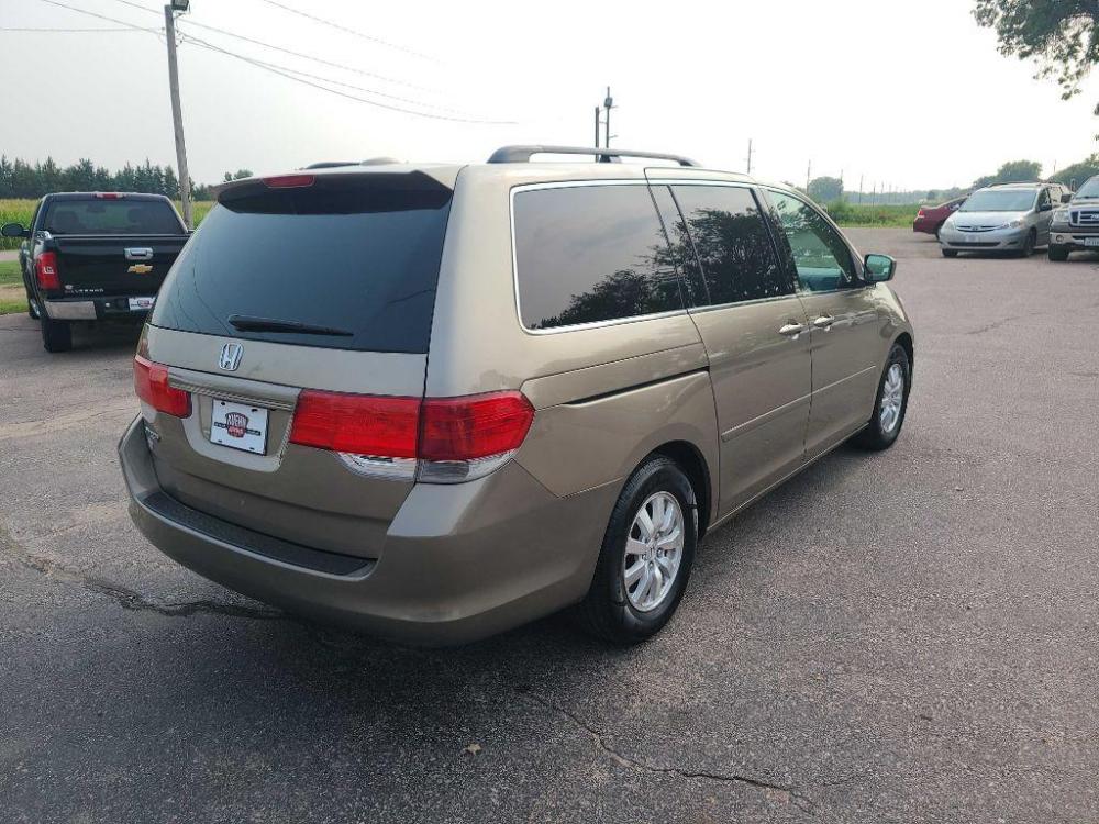 2008 TAN HONDA ODYSSEY EXL (5FNRL38678B) with an 3.5L engine, Automatic transmission, located at 495 Old Highway 20 West, South Sioux City, NE, 68776, (402) 494-2677, 42.458408, -96.443512 - Photo #3