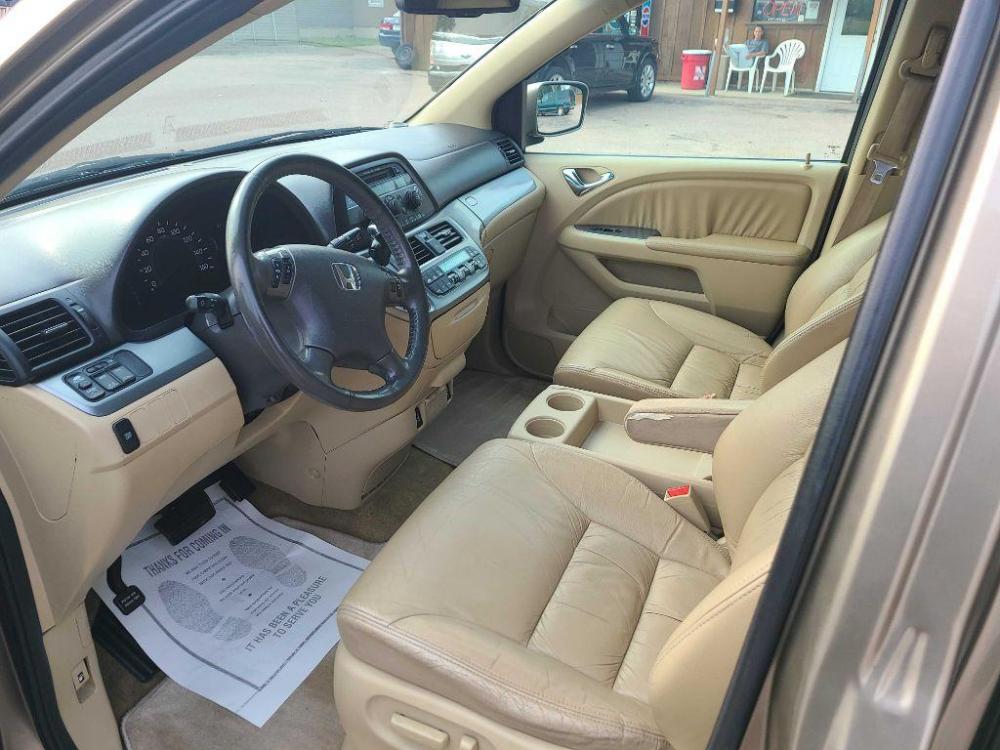 2008 TAN HONDA ODYSSEY EXL (5FNRL38678B) with an 3.5L engine, Automatic transmission, located at 495 Old Highway 20 West, South Sioux City, NE, 68776, (402) 494-2677, 42.458408, -96.443512 - Photo #7