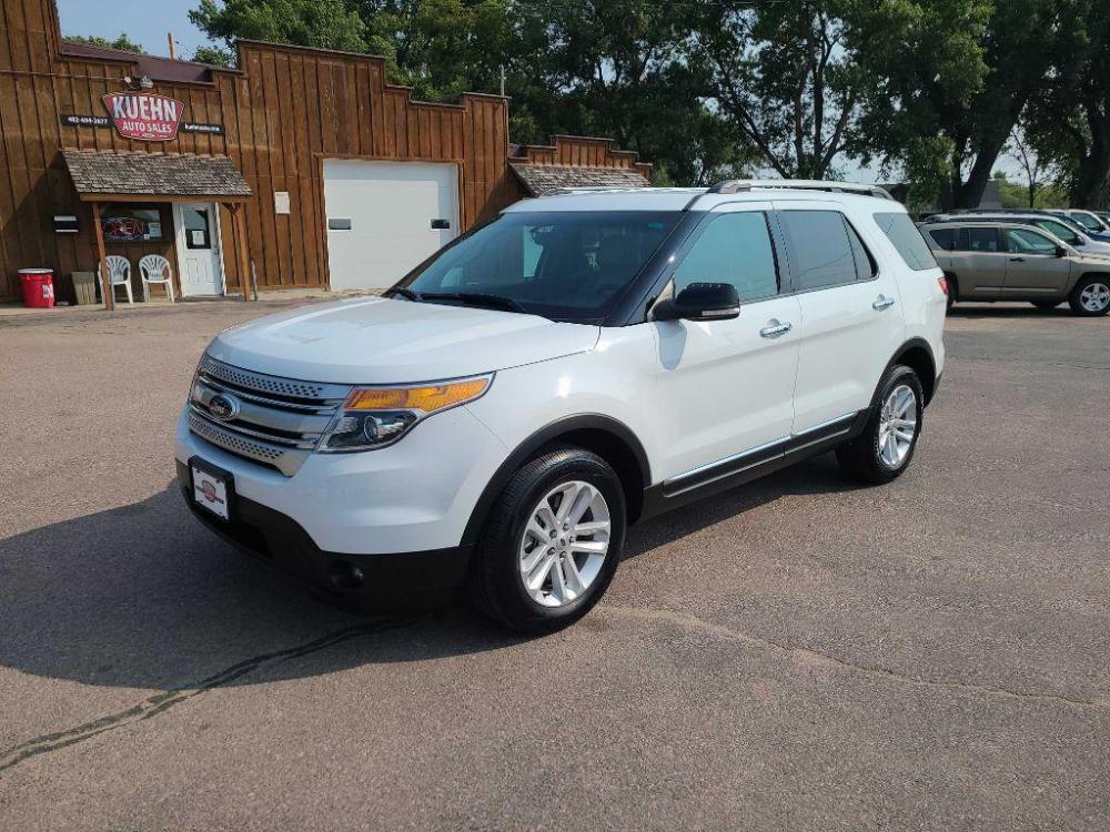 2014 WHITE FORD EXPLORER XLT (1FM5K8D86EG) with an 3.5L engine, Automatic transmission, located at 495 Old Highway 20 West, South Sioux City, NE, 68776, (402) 494-2677, 42.458408, -96.443512 - Photo #0