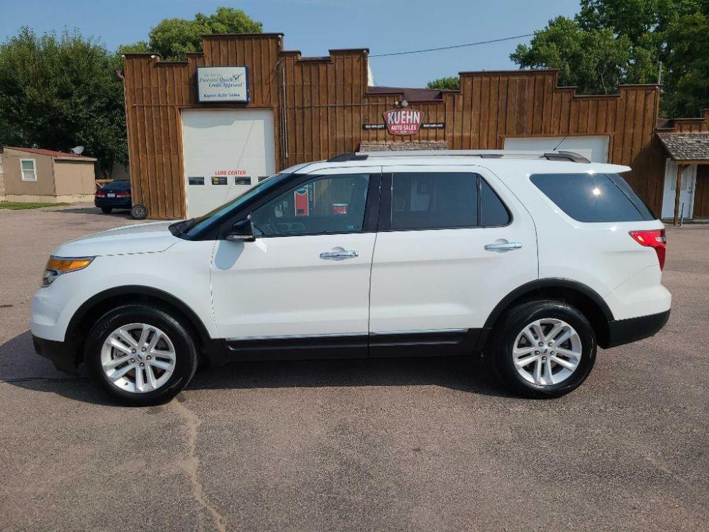 2014 WHITE FORD EXPLORER XLT (1FM5K8D86EG) with an 3.5L engine, Automatic transmission, located at 495 Old Highway 20 West, South Sioux City, NE, 68776, (402) 494-2677, 42.458408, -96.443512 - Photo #1