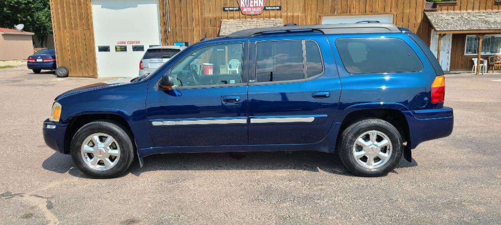 2004 BLUE GMC ENVOY XL (1GKET16S946) with an 4.2L engine, Automatic transmission, located at 495 Old Highway 20 West, South Sioux City, NE, 68776, (402) 494-2677, 42.458408, -96.443512 - Photo #1