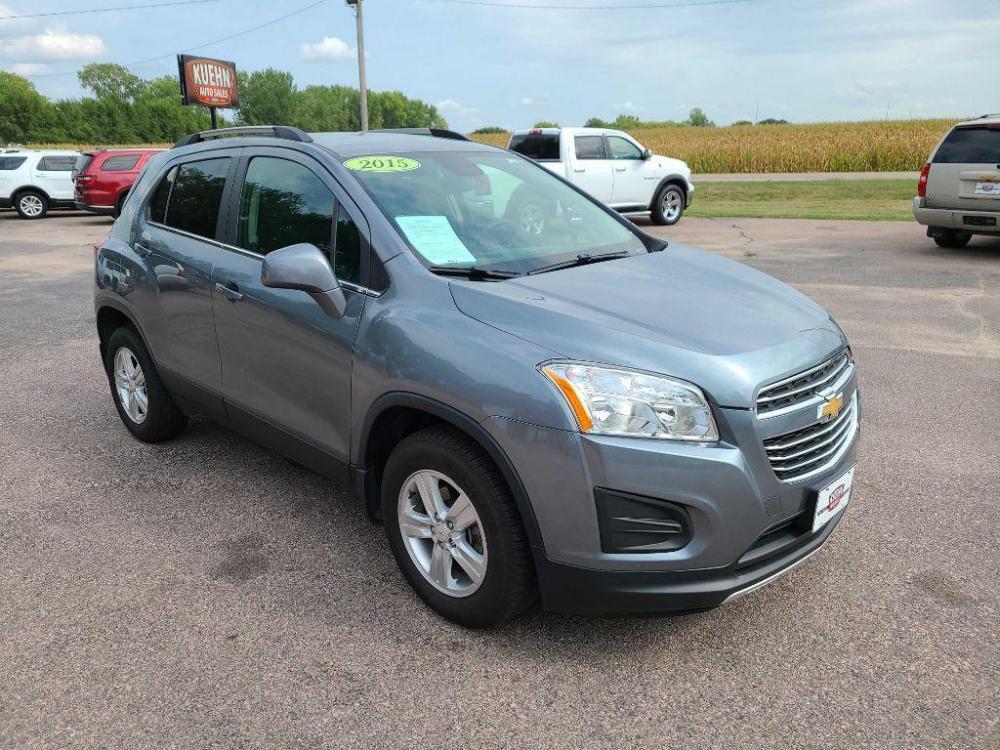 2015 BLUE CHEVROLET TRAX 1LT (KL7CJRSB6FB) with an 1.4L engine, Automatic transmission, located at 495 Old Highway 20 West, South Sioux City, NE, 68776, (402) 494-2677, 42.458408, -96.443512 - Photo #5