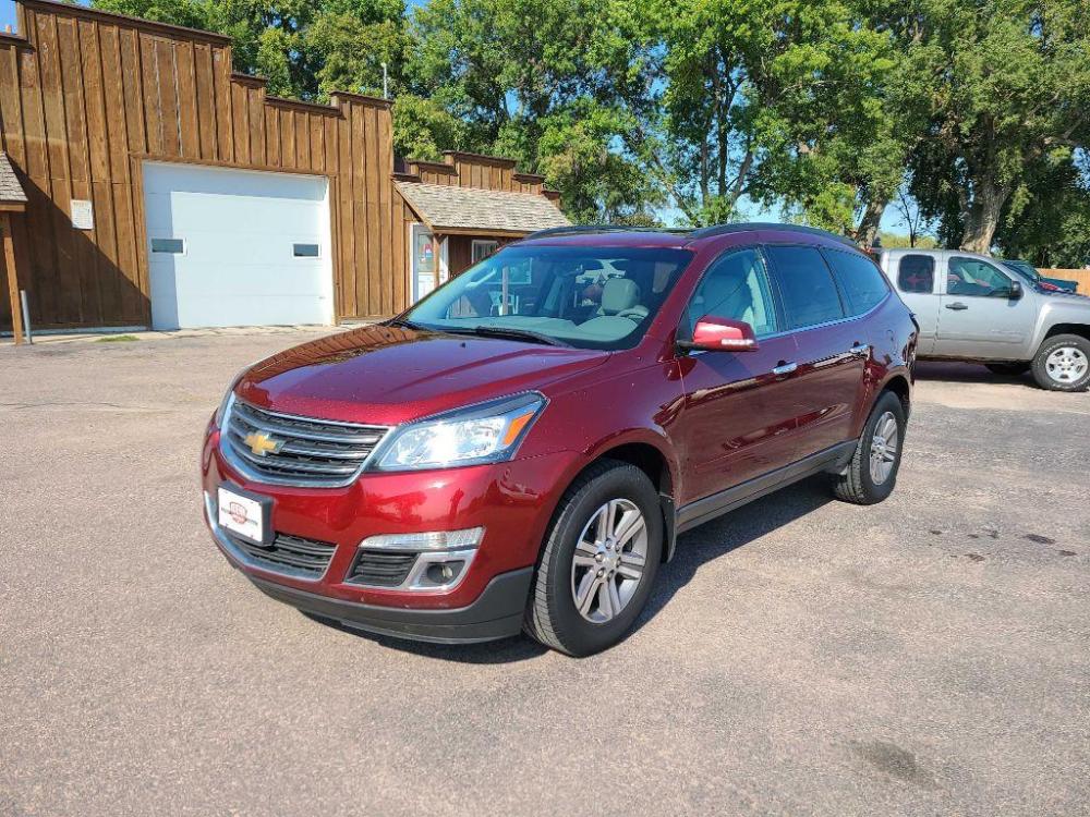 2017 MAROON CHEVROLET TRAVERSE LT (1GNKVHKD7HJ) with an 3.6L engine, Automatic transmission, located at 495 Old Highway 20 West, South Sioux City, NE, 68776, (402) 494-2677, 42.458408, -96.443512 - Photo #0