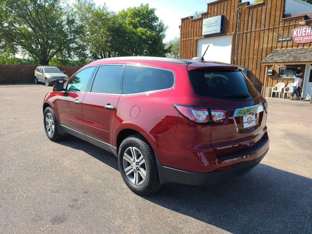 2017 MAROON CHEVROLET TRAVERSE LT (1GNKVHKD7HJ) with an 3.6L engine, Automatic transmission, located at 495 Old Highway 20 West, South Sioux City, NE, 68776, (402) 494-2677, 42.458408, -96.443512 - Photo #2