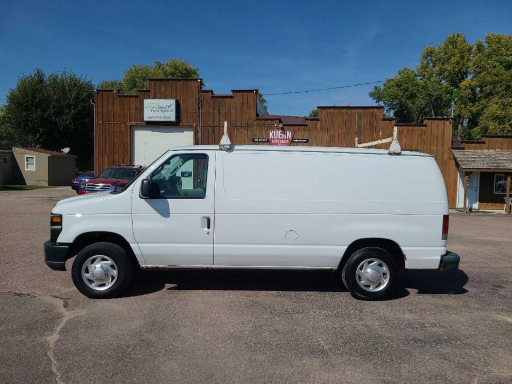 2010 WHITE FORD ECONOLINE E150 VAN (1FTNE1EL2AD) with an 5.4L engine, Automatic transmission, located at 495 Old Highway 20 West, South Sioux City, NE, 68776, (402) 494-2677, 42.458408, -96.443512 - Photo #1
