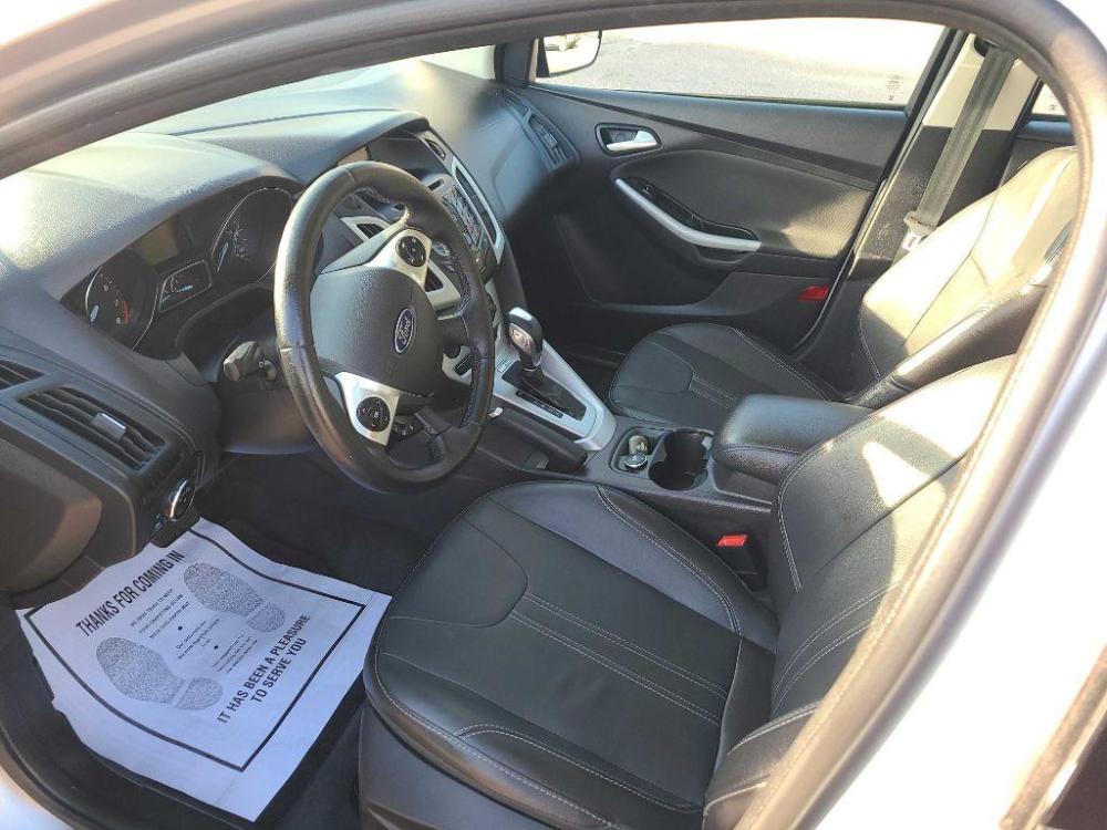2014 SILVER FORD FOCUS SE (1FADP3F25EL) with an 2.0L engine, Automatic transmission, located at 495 Old Highway 20 West, South Sioux City, NE, 68776, (402) 494-2677, 42.458408, -96.443512 - Photo #7