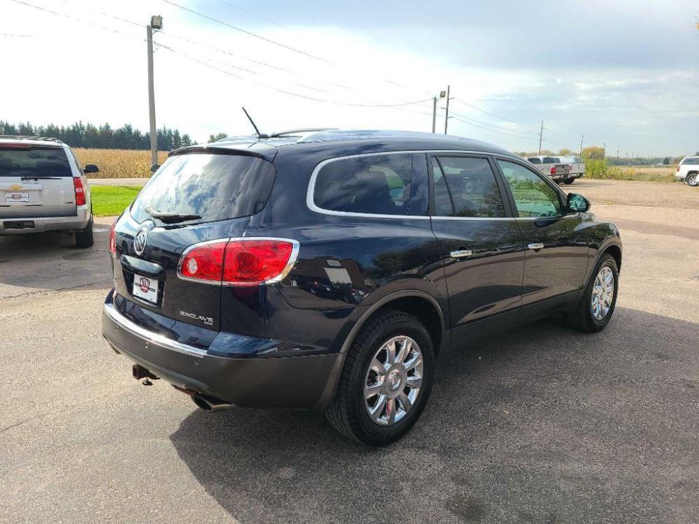 2012 BLUE BUICK ENCLAVE (5GAKVDED1CJ) with an 3.6L engine, Automatic transmission, located at 495 Old Highway 20 West, South Sioux City, NE, 68776, (402) 494-2677, 42.458408, -96.443512 - Photo #3