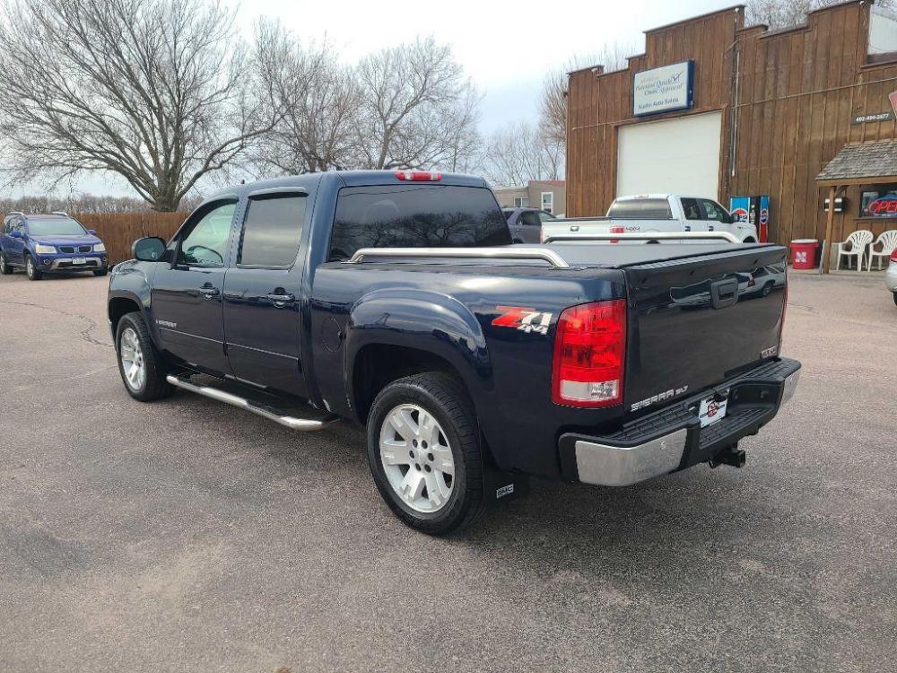 2008 BLUE GMC SIERRA 1500 (2GTEK13M181) with an 5.3L engine, Automatic transmission, located at 495 Old Highway 20 West, South Sioux City, NE, 68776, (402) 494-2677, 42.458408, -96.443512 - Photo #2