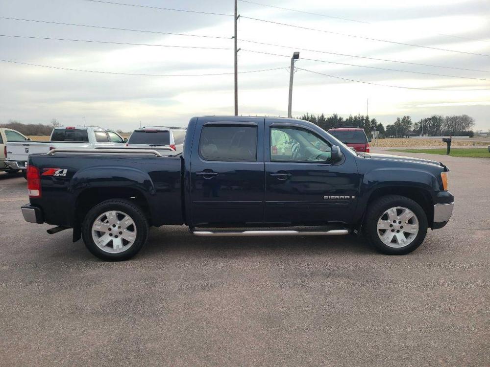 2008 BLUE GMC SIERRA 1500 (2GTEK13M181) with an 5.3L engine, Automatic transmission, located at 495 Old Highway 20 West, South Sioux City, NE, 68776, (402) 494-2677, 42.458408, -96.443512 - Photo #4