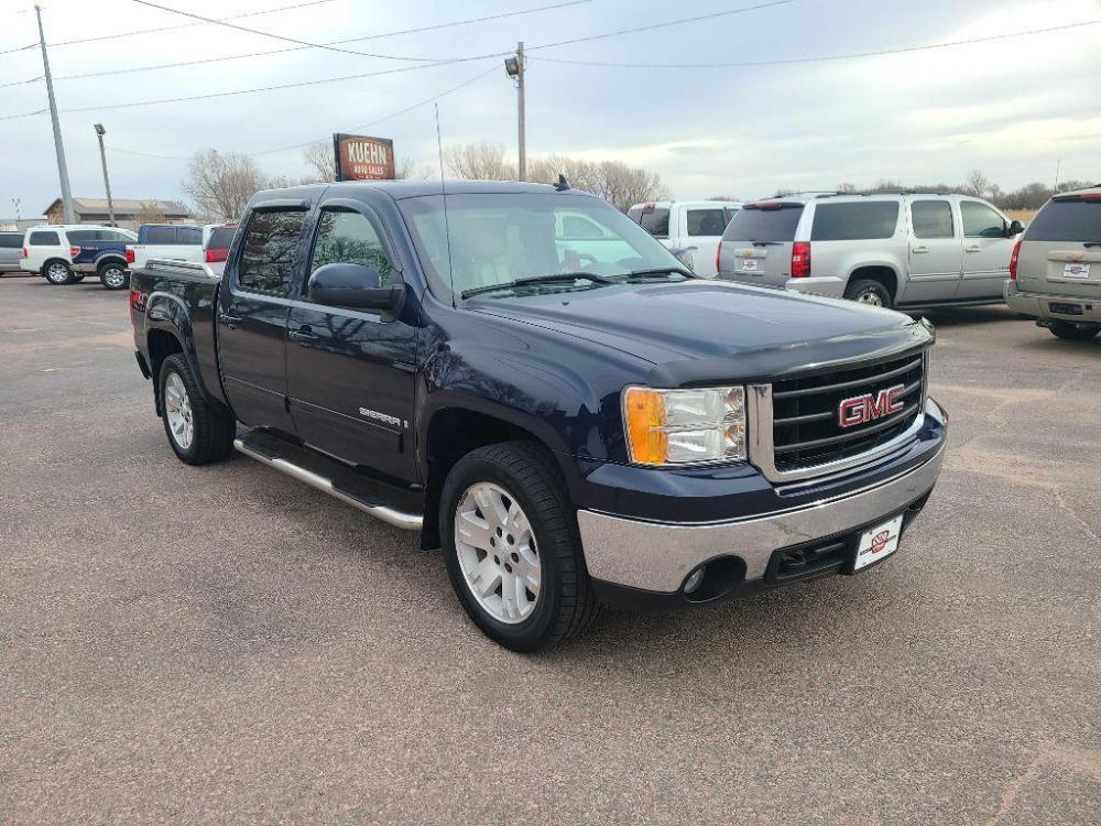 2008 BLUE GMC SIERRA 1500 (2GTEK13M181) with an 5.3L engine, Automatic transmission, located at 495 Old Highway 20 West, South Sioux City, NE, 68776, (402) 494-2677, 42.458408, -96.443512 - Photo #5