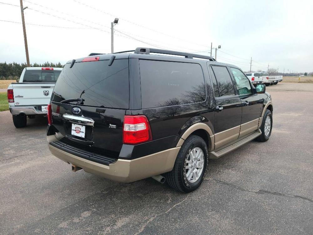 2013 BLACK FORD EXPEDITION EL XLT (1FMJK1J52DE) with an 5.4L engine, Automatic transmission, located at 495 Old Highway 20 West, South Sioux City, NE, 68776, (402) 494-2677, 42.458408, -96.443512 - Photo #3