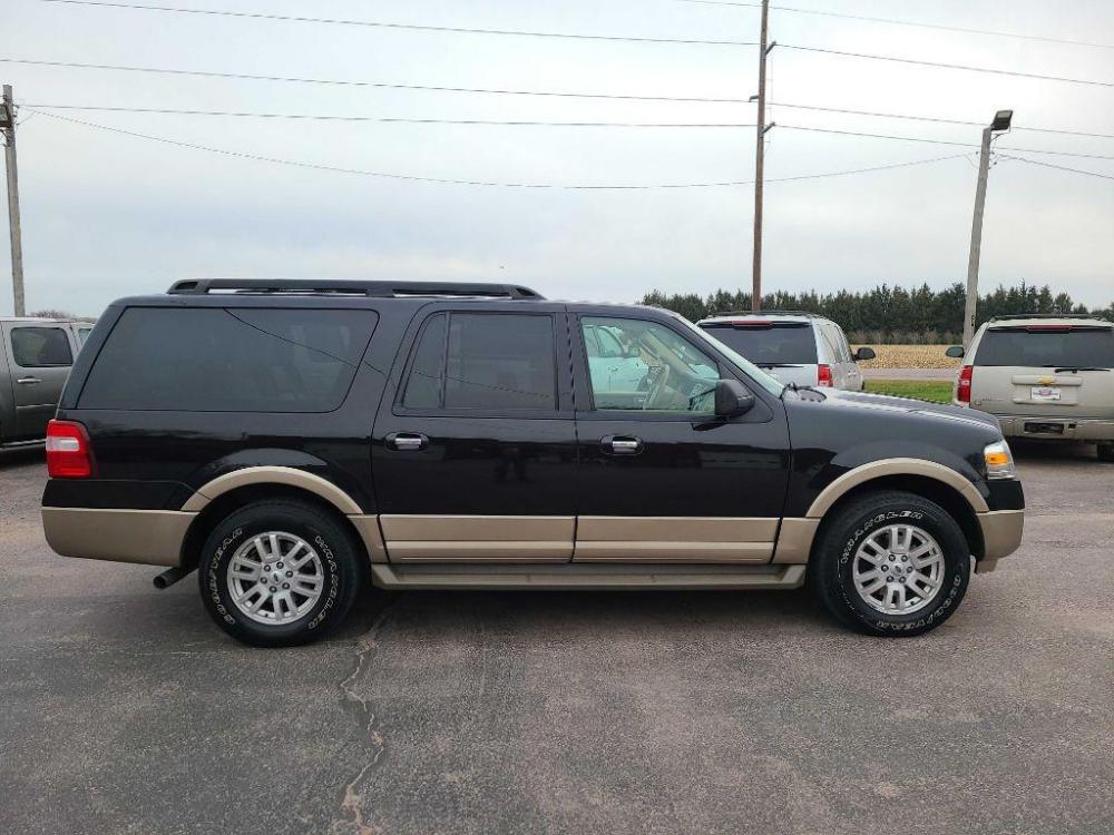 2013 BLACK FORD EXPEDITION EL XLT (1FMJK1J52DE) with an 5.4L engine, Automatic transmission, located at 495 Old Highway 20 West, South Sioux City, NE, 68776, (402) 494-2677, 42.458408, -96.443512 - Photo #4