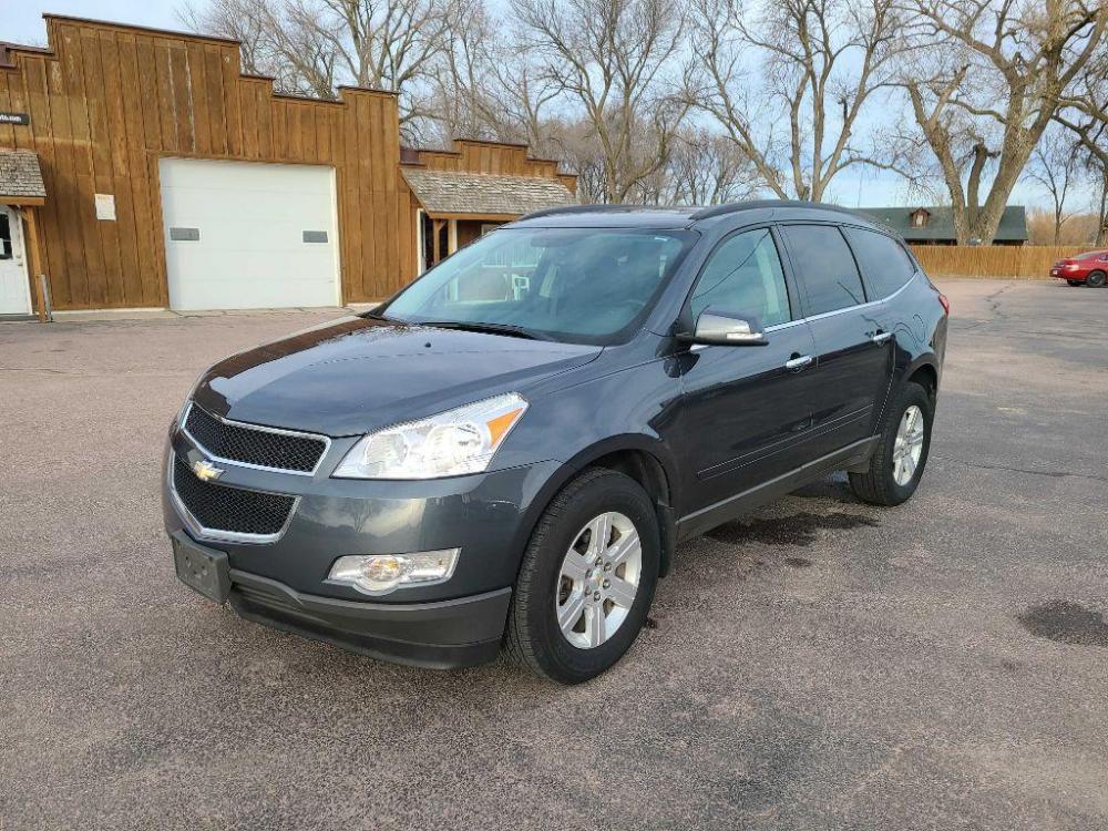 2011 GREY CHEVROLET TRAVERSE LT (1GNKRGED3BJ) with an 3.6L engine, Automatic transmission, located at 495 Old Highway 20 West, South Sioux City, NE, 68776, (402) 494-2677, 42.458408, -96.443512 - Photo #0