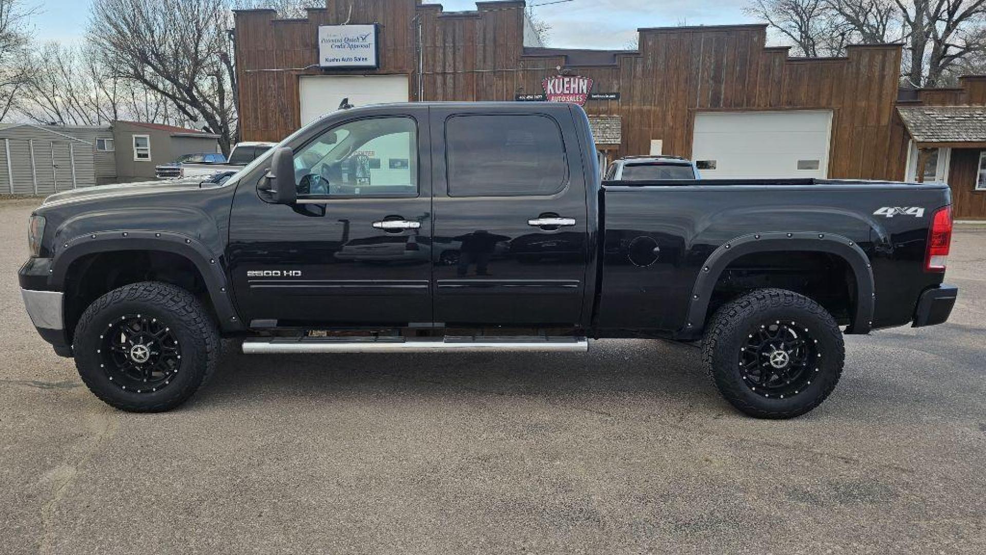 2014 BLACK GMC SIERRA 2500 SLE (1GT120CG7EF) with an 6.0L engine, Automatic transmission, located at 495 Old Highway 20 West, South Sioux City, NE, 68776, (402) 494-2677, 42.458408, -96.443512 - Photo#1