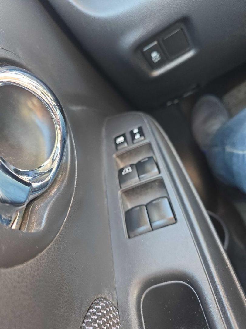 2014 MAROON NISSAN VERSA S (3N1CN7AP5EK) with an 1.6L engine, Continuously Variable transmission, located at 495 Old Highway 20 West, South Sioux City, NE, 68776, (402) 494-2677, 42.458408, -96.443512 - Photo#12