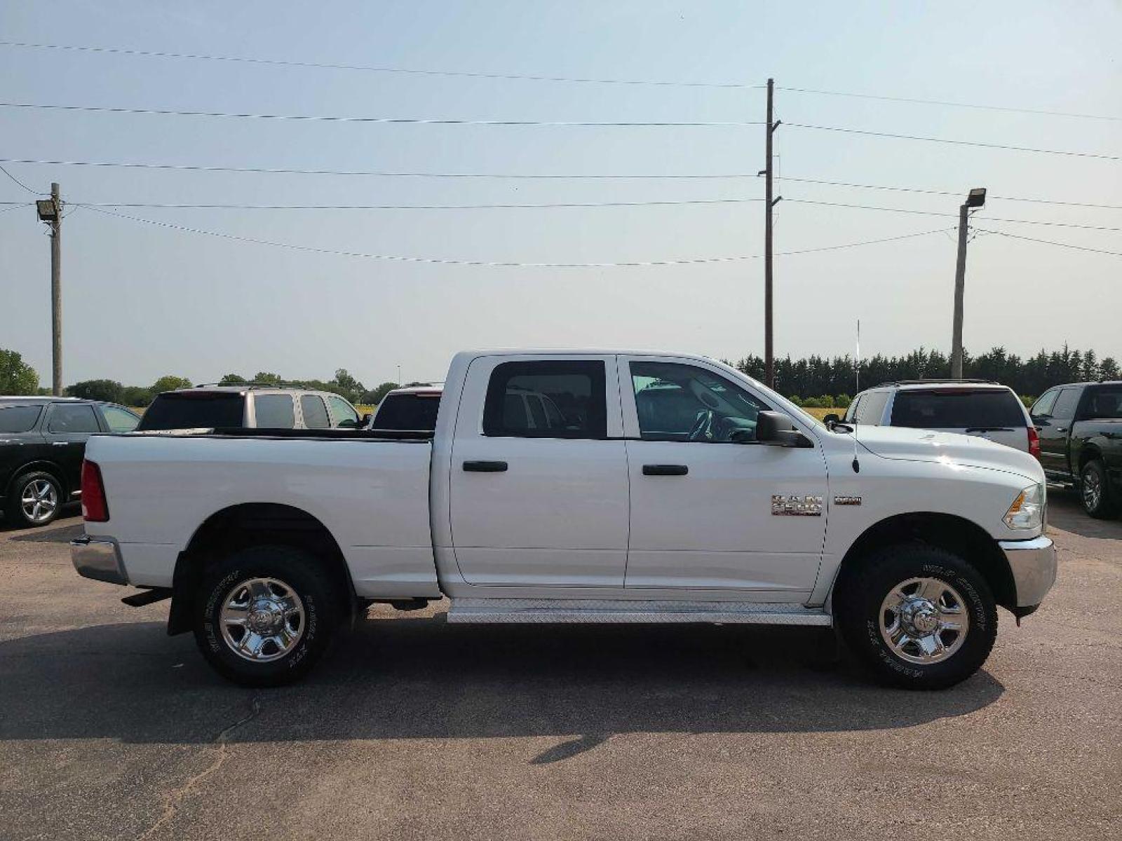 2014 WHITE RAM 2500 ST (3C6TR5CT8EG) with an 5.7L engine, Automatic transmission, located at 495 Old Highway 20 West, South Sioux City, NE, 68776, (402) 494-2677, 42.458408, -96.443512 - Photo #2