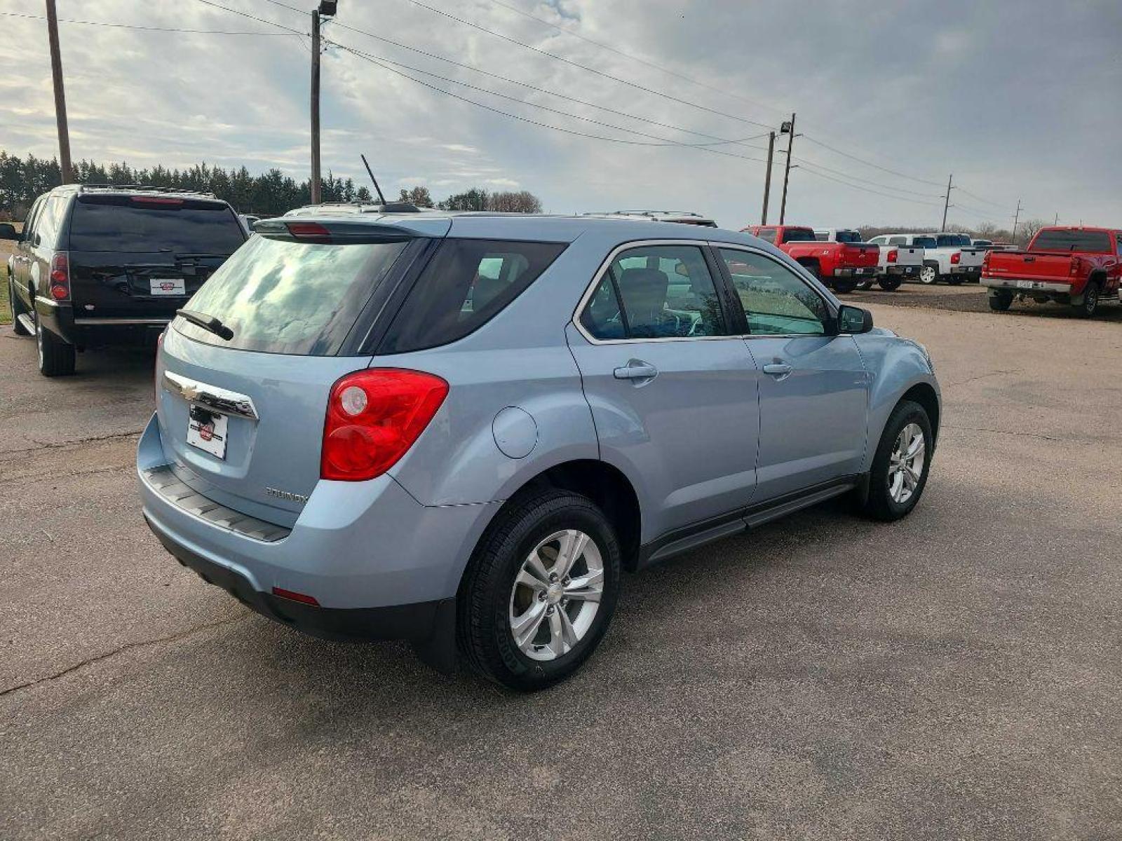 2015 BLUE CHEVROLET EQUINOX LS (2GNALAEK6F6) with an 2.4L engine, Automatic transmission, located at 495 Old Highway 20 West, South Sioux City, NE, 68776, (402) 494-2677, 42.458408, -96.443512 - Photo #3