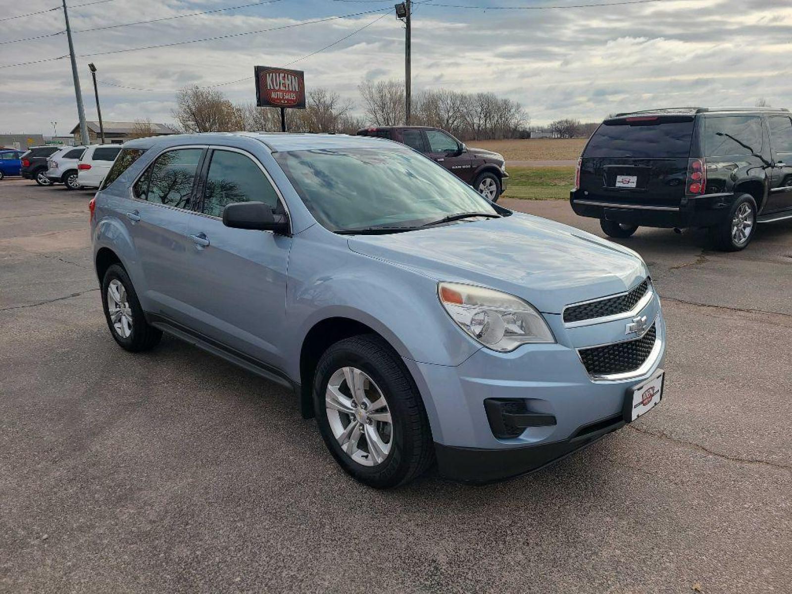 2015 BLUE CHEVROLET EQUINOX LS (2GNALAEK6F6) with an 2.4L engine, Automatic transmission, located at 495 Old Highway 20 West, South Sioux City, NE, 68776, (402) 494-2677, 42.458408, -96.443512 - Photo #5
