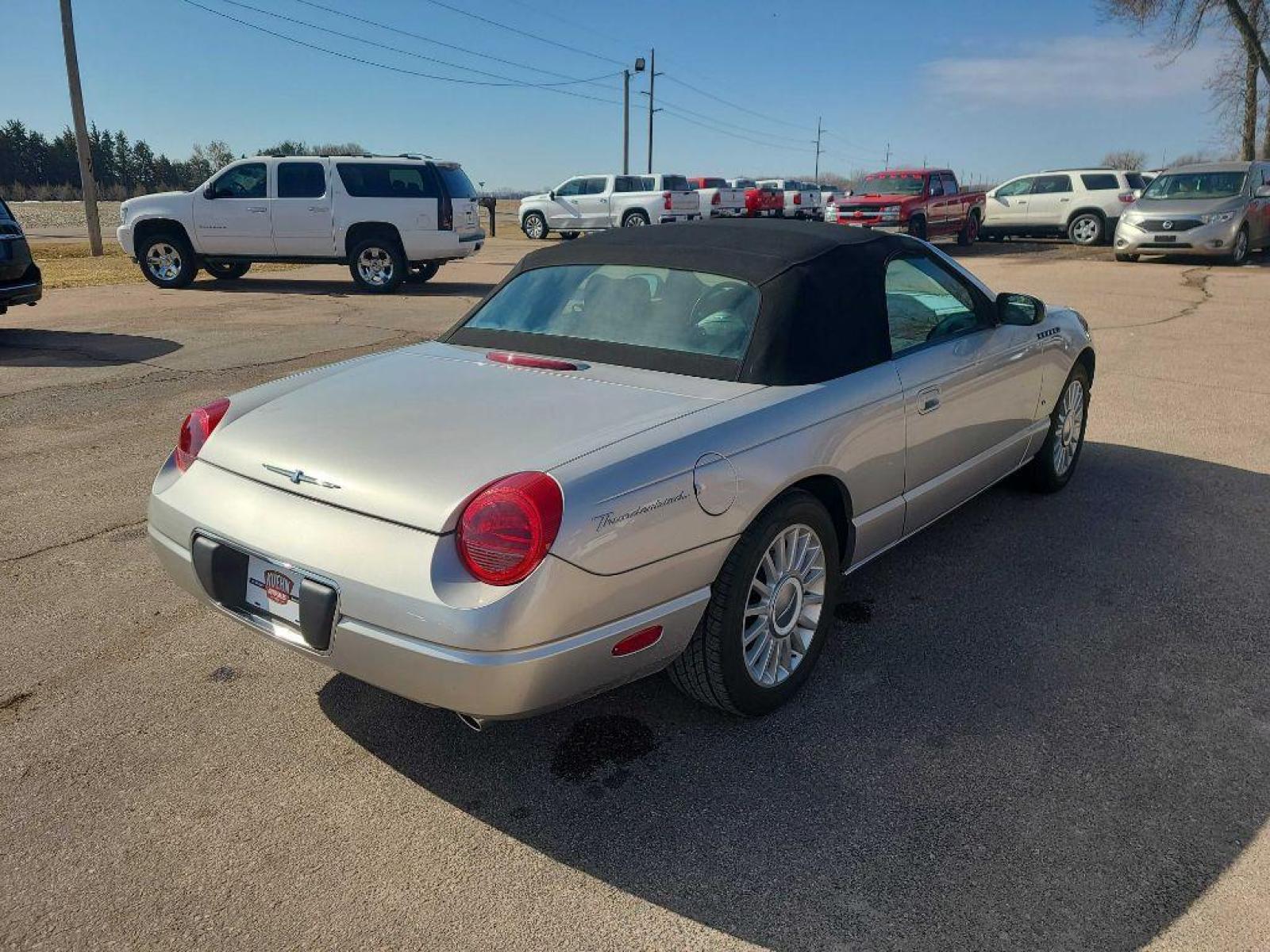 2004 SILVER FORD THUNDERBIRD (1FAHP60A74Y) with an 3.9L engine, Automatic transmission, located at 495 Old Highway 20 West, South Sioux City, NE, 68776, (402) 494-2677, 42.458408, -96.443512 - Photo #3