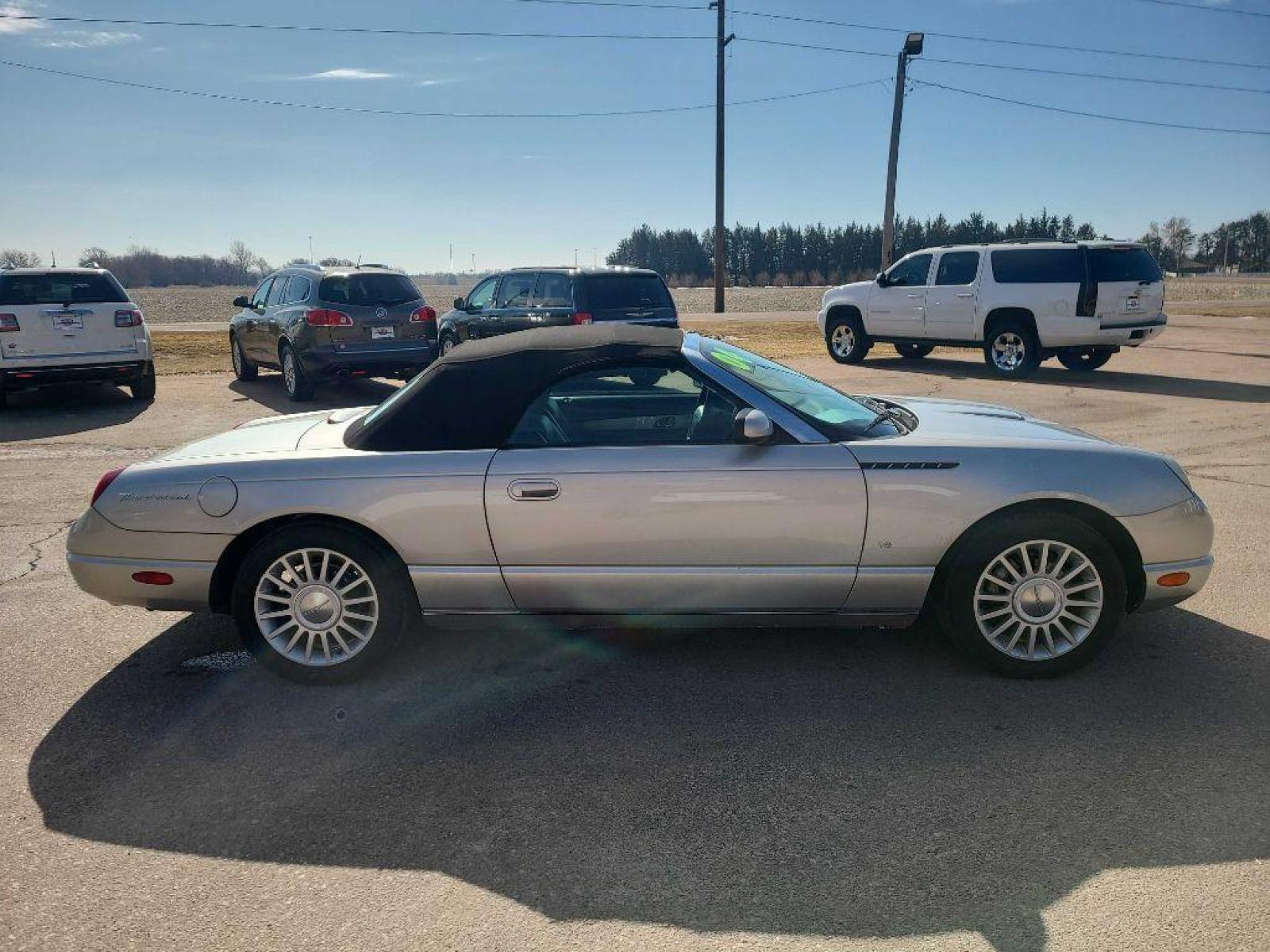 2004 SILVER FORD THUNDERBIRD (1FAHP60A74Y) with an 3.9L engine, Automatic transmission, located at 495 Old Highway 20 West, South Sioux City, NE, 68776, (402) 494-2677, 42.458408, -96.443512 - Photo #4