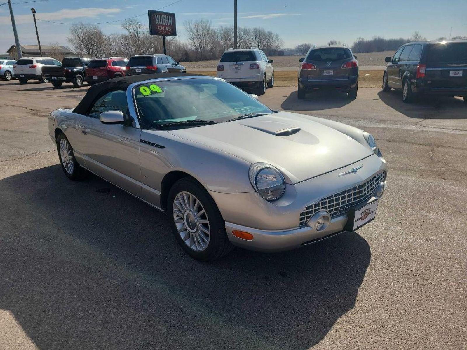 2004 SILVER FORD THUNDERBIRD (1FAHP60A74Y) with an 3.9L engine, Automatic transmission, located at 495 Old Highway 20 West, South Sioux City, NE, 68776, (402) 494-2677, 42.458408, -96.443512 - Photo #5