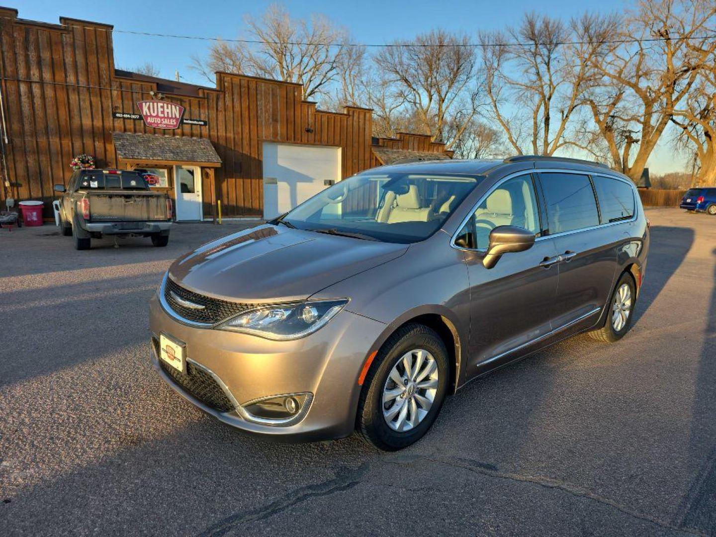 2017 Chrysler Pacifica Touring-L