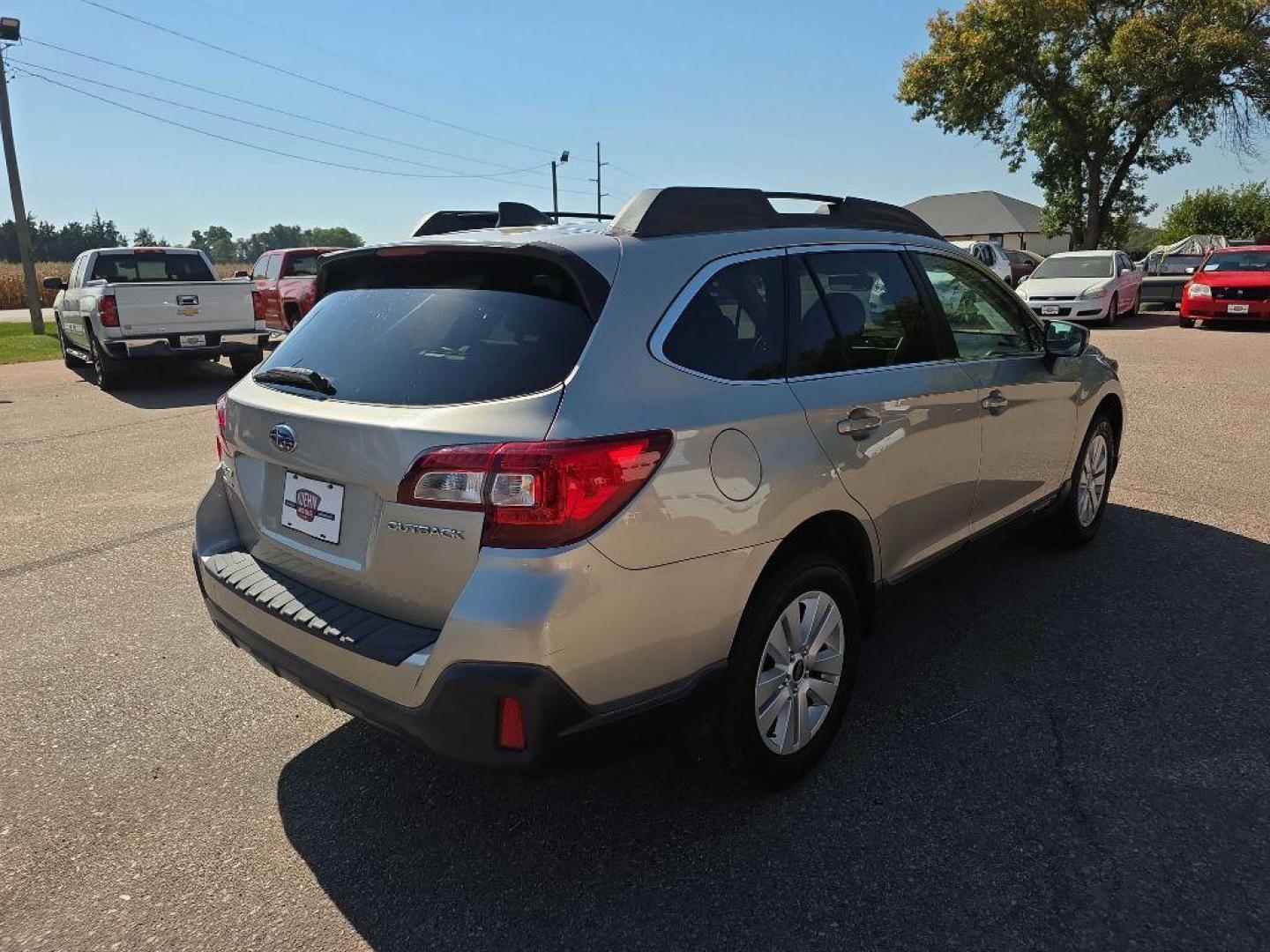 2018 TAN SUBARU OUTBACK 2.5I PREMIUM (4S4BSACC4J3) with an 2.5L engine, Continuously Variable transmission, located at 495 Old Highway 20 West, South Sioux City, NE, 68776, (402) 494-2677, 42.458408, -96.443512 - Photo#3
